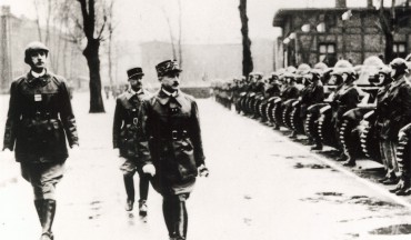 1921-1939-370x216